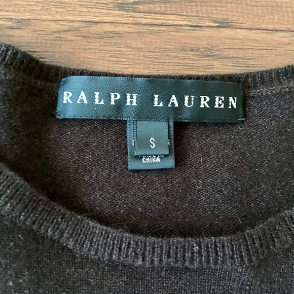 SOLD. Ralph Lauren Cashmere Sweater - Picture 5 of 8